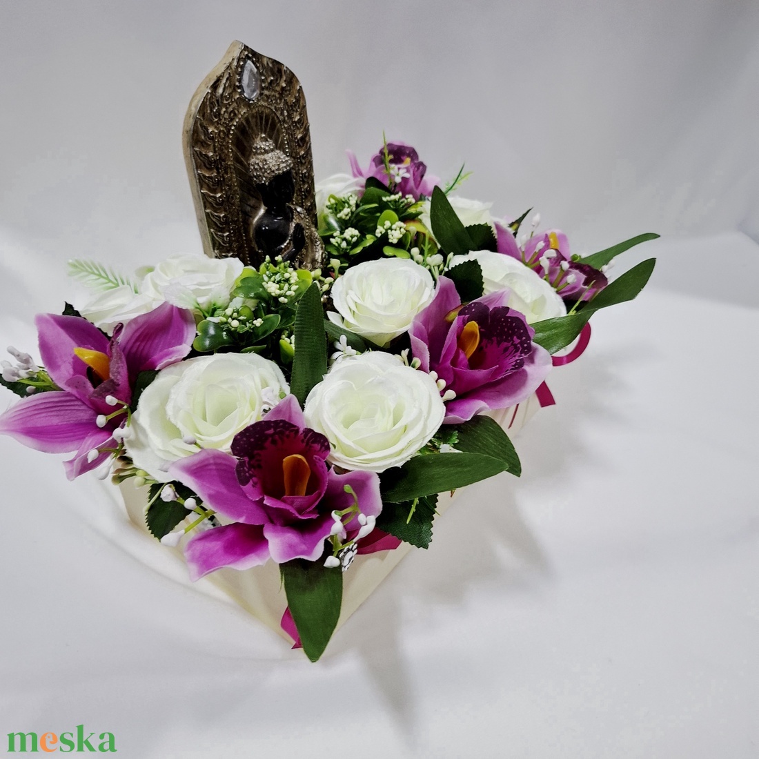 Buddha orchidea- rózsa virágcsokor, doboz, asztaldísz, ajándék - otthon & életmód - dekoráció - virágdísz és tartó - virágbox, virágdoboz - Meska.hu Buddha orchidea- rózsa virágcsokor, doboz, asztaldísz, ajándék - otthon & életmód - dekoráció - virágdísz és tartó - virágbox, virágdoboz - Meska.hu