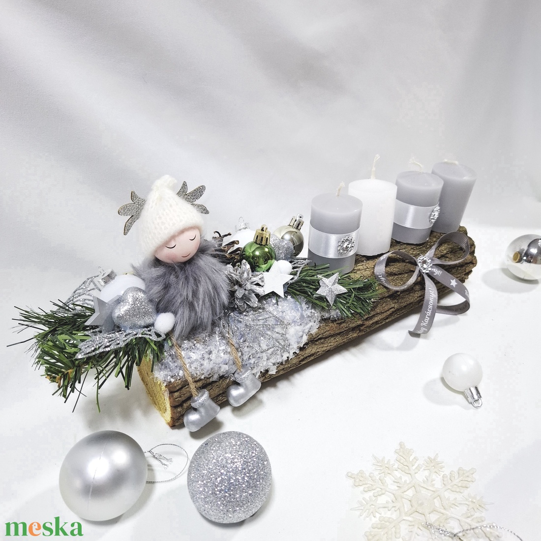 Adventi hókirálynő koszorú,  asztaldísz,  dekoráció - karácsony - adventi díszek - adventi asztaldísz - Meska.hu