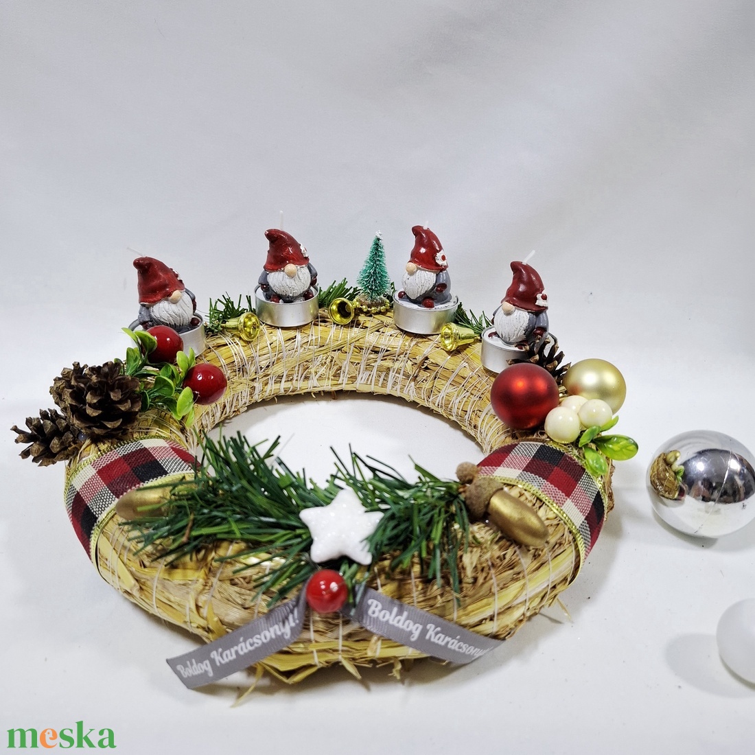 Adventi manó koszorú,  asztaldísz, karácsonyi dekoráció - karácsony - adventi díszek - adventi asztaldísz - Meska.hu Adventi manó koszorú,  asztaldísz, karácsonyi dekoráció - karácsony - adventi díszek - adventi asztaldísz - Meska.hu