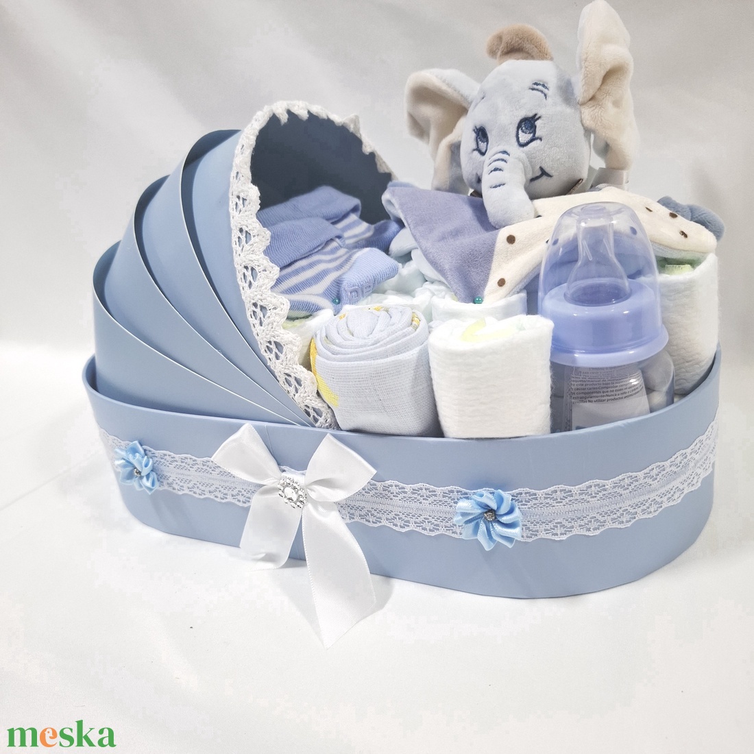 Dumbo elefánt bölcső pelenkatorta 2-5 kg pelenkatorony, babaváró csomag, kelengye - baba - mama - pelenkázó, babafürdető kellékek - pelenkatorta - Meska.hu