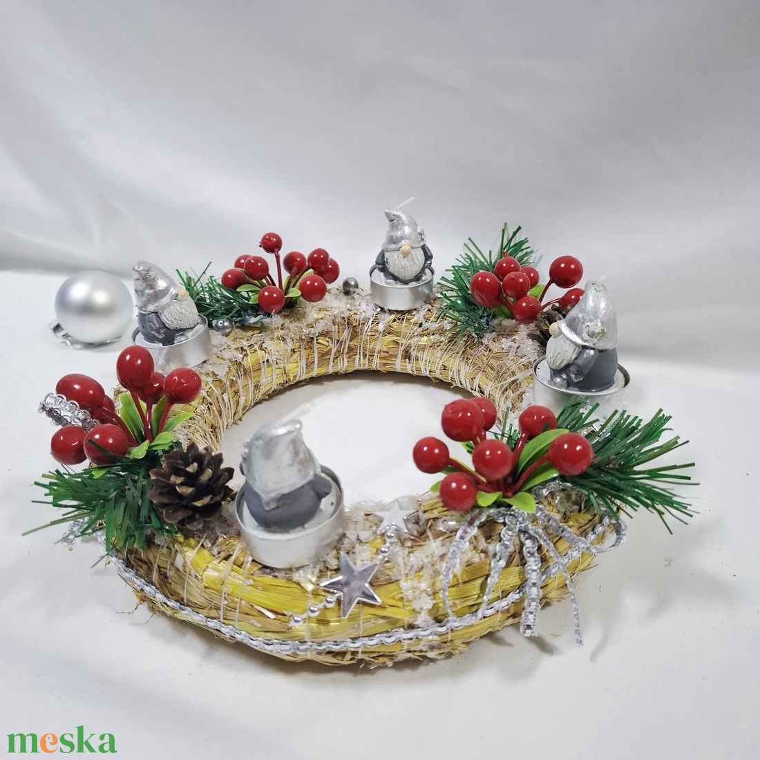 Karácsonyi adventi manó  koszorú, asztaldísz  - karácsony - adventi díszek - adventi koszorú - Meska.hu