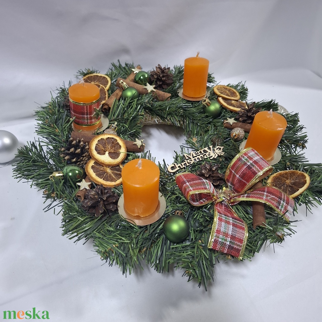 Karácsonyi adventi  illatos klasszikus koszorú, asztaldísz  - karácsony - adventi díszek - adventi koszorú - Meska.hu
