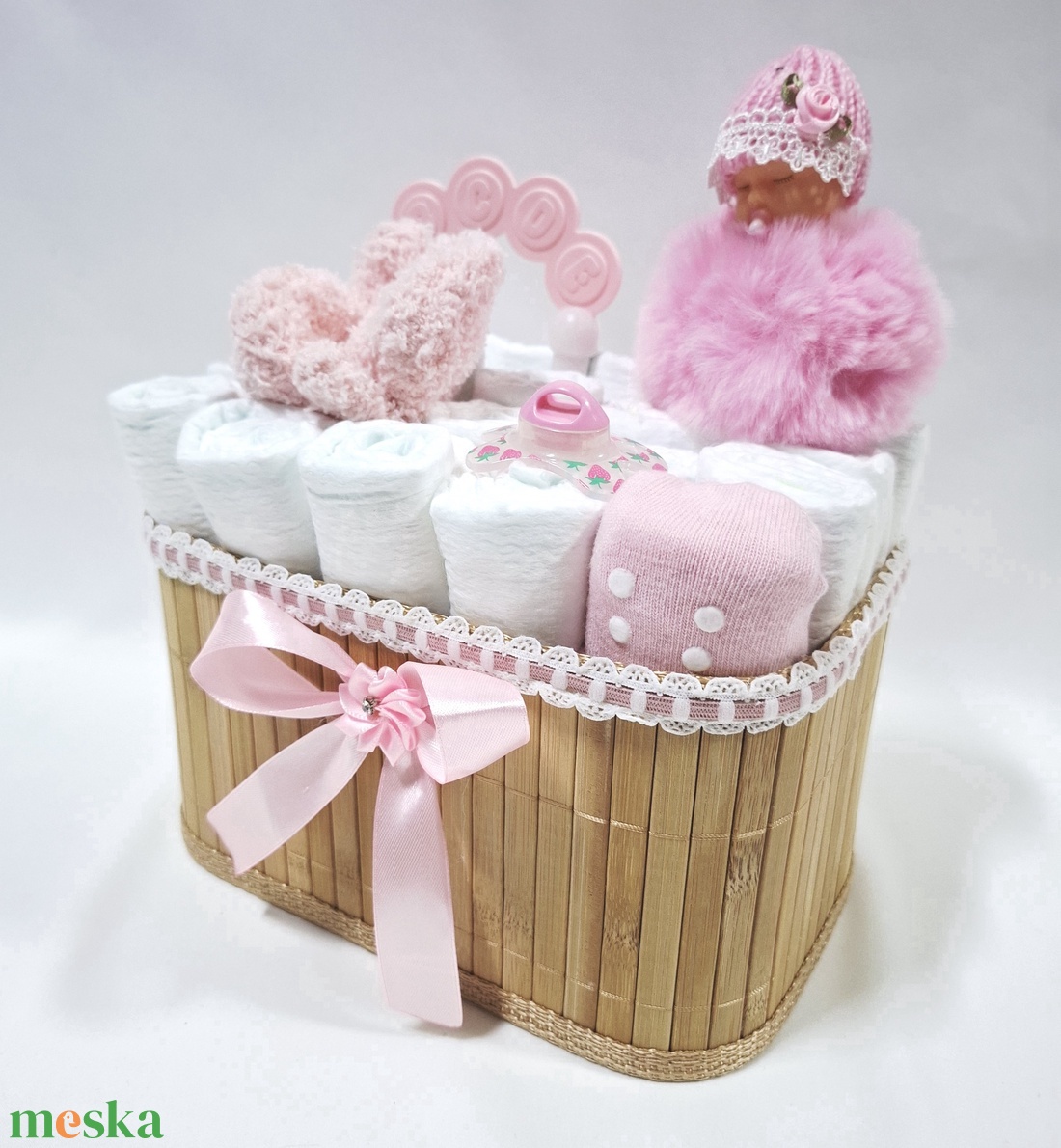 Kis baba box, pelenkatorta 2-5kg pelenkatorony, babaváró csomag, kelengye - baba - mama - pelenkázó, babafürdető kellékek - pelenkatorta - Meska.hu