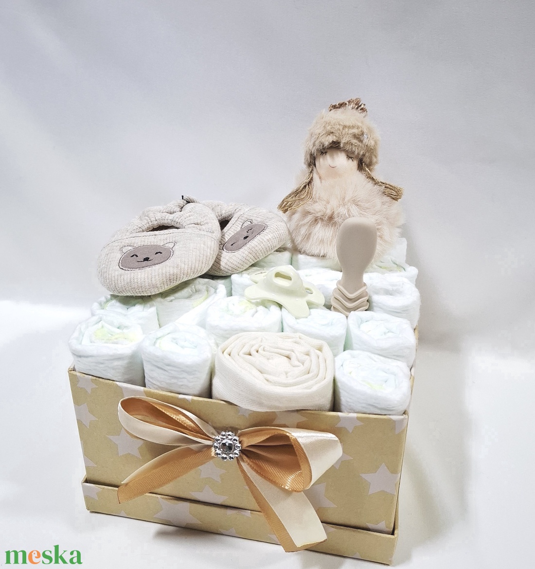  Kis baba box, pelenkatorta 4-8 kg pelenkatorony, babaváró csomag, kelengye - baba - mama - pelenkázó, babafürdető kellékek - pelenkatorta - Meska.hu