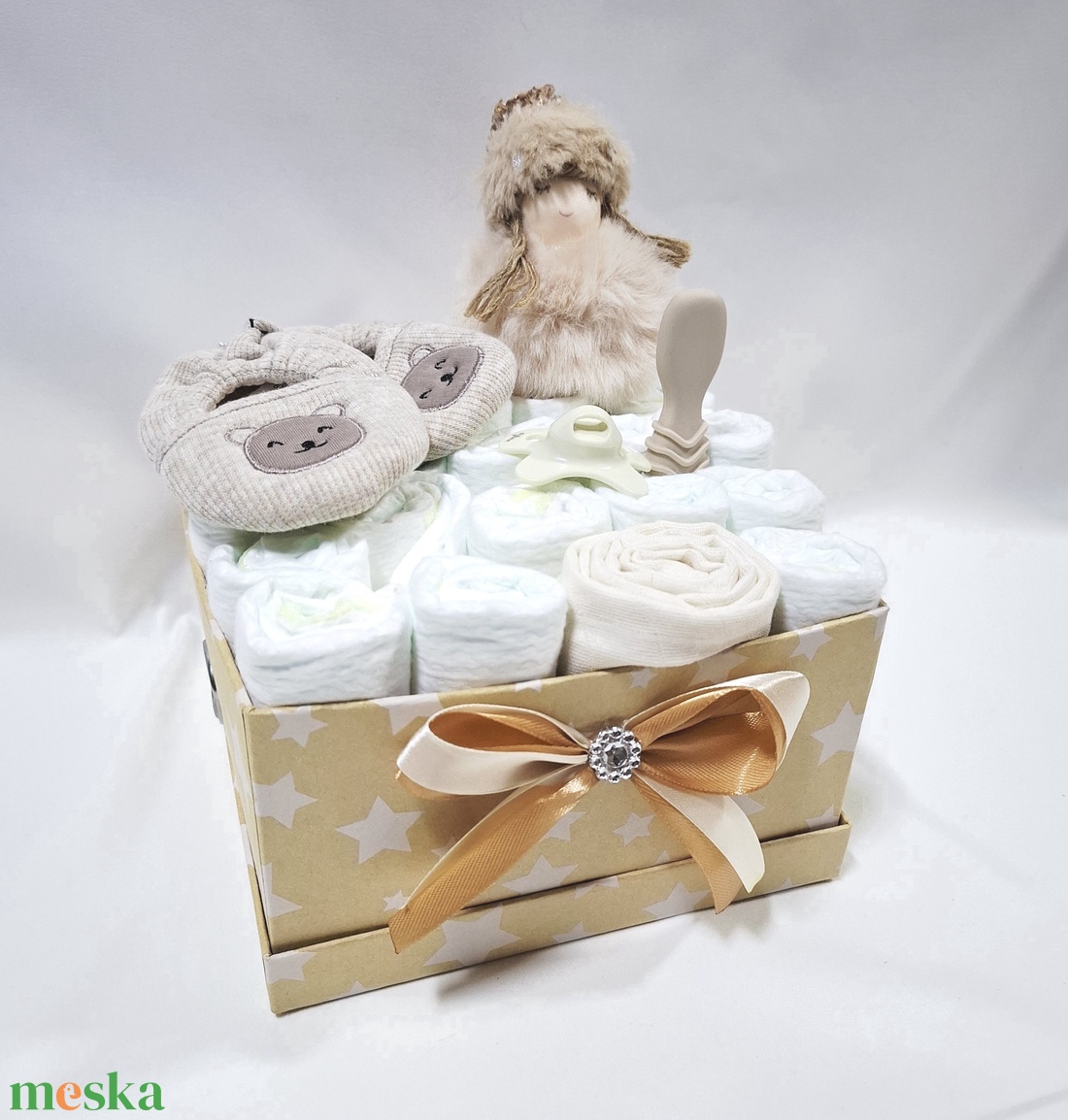  Kis baba box, pelenkatorta 4-8 kg pelenkatorony, babaváró csomag, kelengye - baba - mama - pelenkázó, babafürdető kellékek - pelenkatorta - Meska.hu