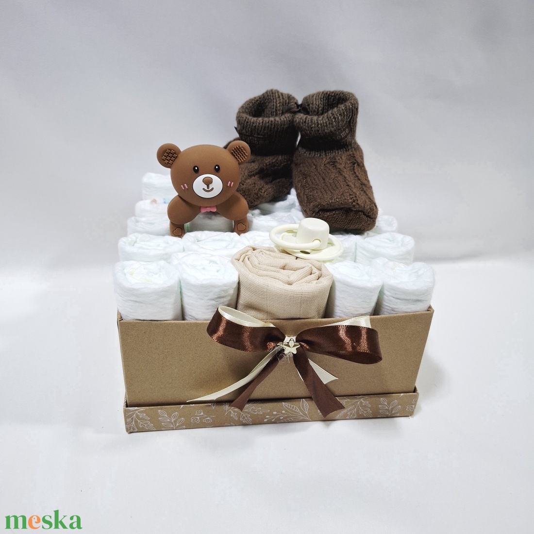  Tipegő baba box, pelenkatorta 4-8kg pelenkatorony, babaváró csomag, kelengye - baba - mama - pelenkázó, babafürdető kellékek - pelenkatorta - Meska.hu