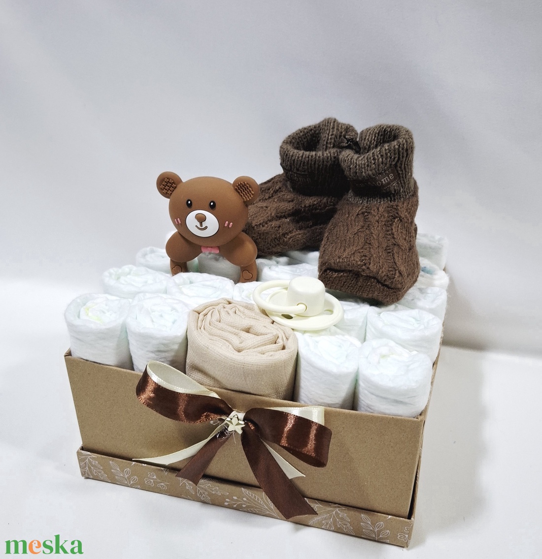  Tipegő baba box, pelenkatorta 4-8kg pelenkatorony, babaváró csomag, kelengye - baba - mama - pelenkázó, babafürdető kellékek - pelenkatorta - Meska.hu