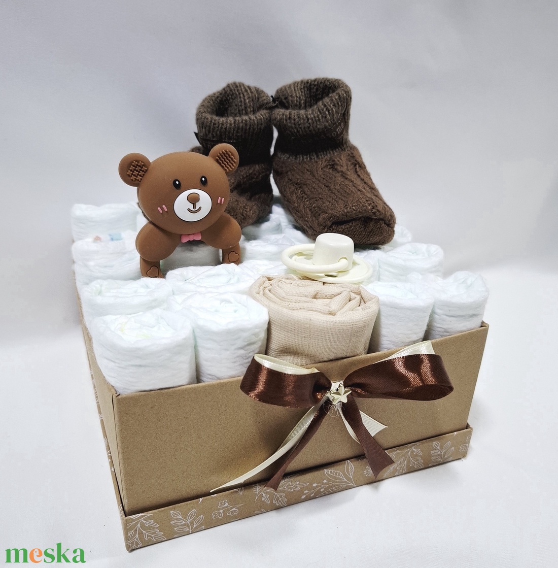  Tipegő baba box, pelenkatorta 4-8kg pelenkatorony, babaváró csomag, kelengye - baba - mama - pelenkázó, babafürdető kellékek - pelenkatorta - Meska.hu