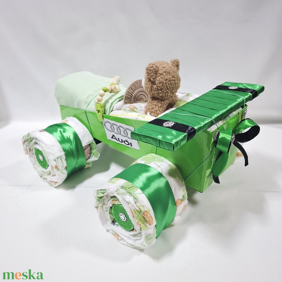 Audi autó pelenkatorta, 3-6kg pelenkatorony, babaváró csomag - baba - mama - pelenkázó, babafürdető kellékek - pelenkatorta - Meska.hu