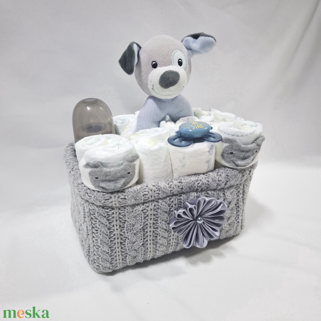 Kutyus baba box, pelenkatorta  2-5 kg pelenka doboz, babaváró csomag - baba - mama - pelenkázó, babafürdető kellékek - pelenkatorta - Meska.hu