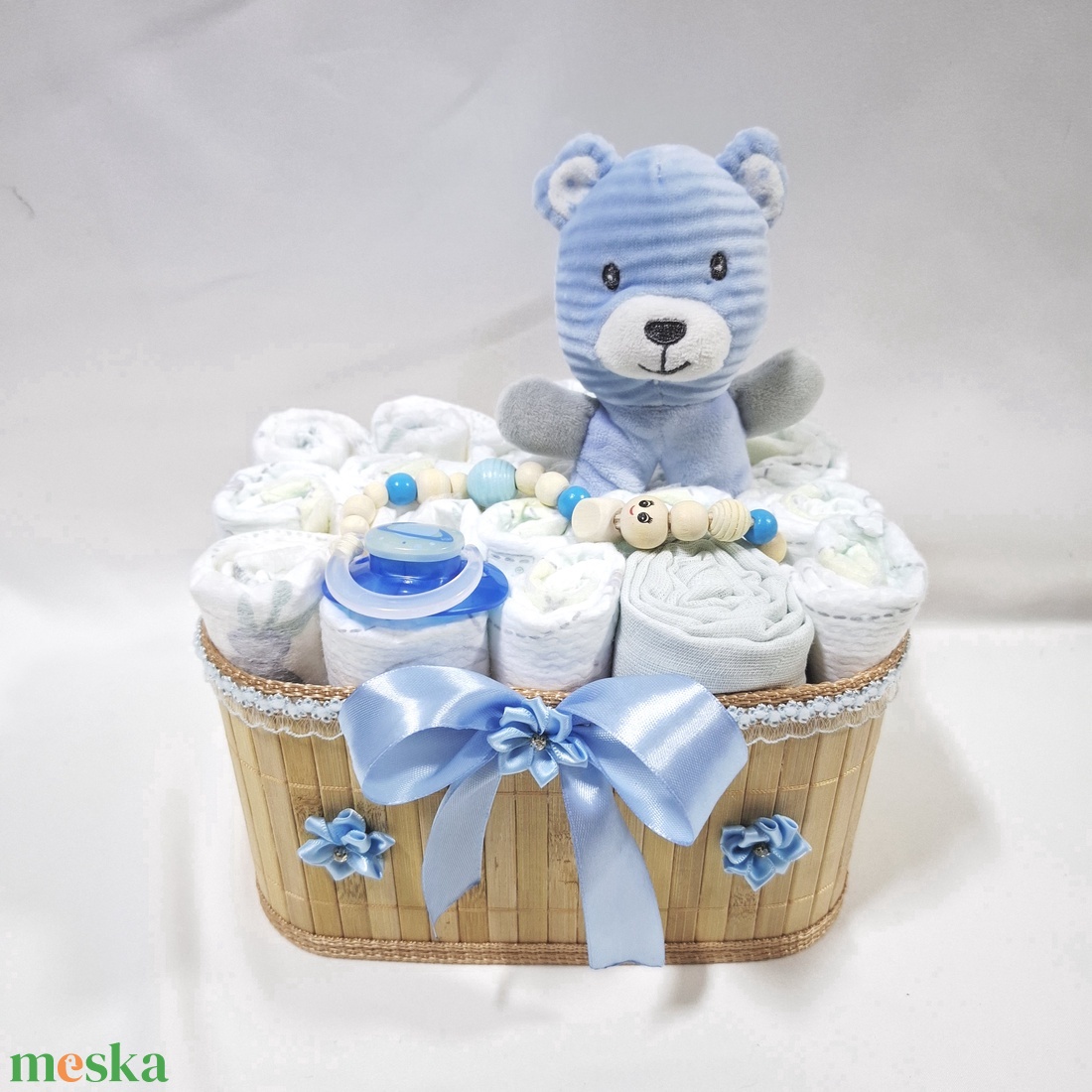 Maci baba box, pelenkatorta 2-5 kg pelenkatorony, babaváró csomag, kelengye - baba - mama - pelenkázó, babafürdető kellékek - pelenkatorta - Meska.hu