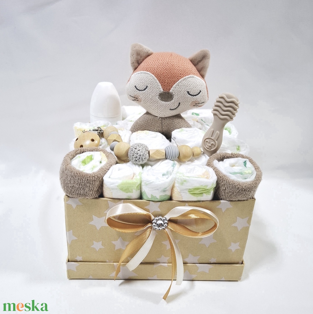 Kis róka baba box, pelenkatorta 2-5 kg pelenkatorony, babaváró csomag, baba kelengye - baba - mama - pelenkázó, babafürdető kellékek - pelenkatorta - Meska.hu
