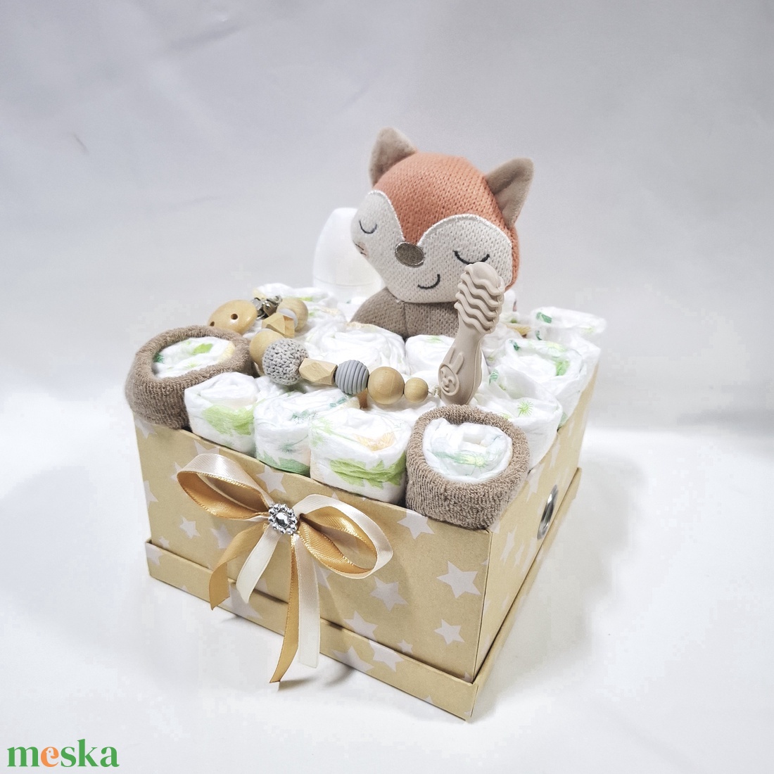 Kis róka baba box, pelenkatorta 2-5 kg pelenkatorony, babaváró csomag, baba kelengye - baba - mama - pelenkázó, babafürdető kellékek - pelenkatorta - Meska.hu