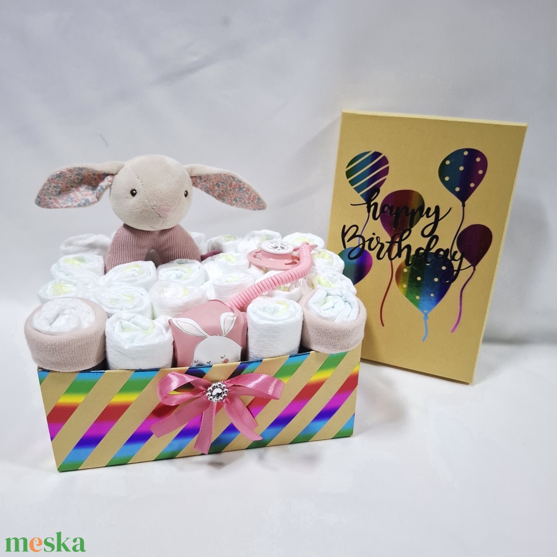 Nyuszika baba box, pelenkatorta 2-5 kg pelenkatorony, babaváró csomag, baba kelengye - baba - mama - pelenkázó, babafürdető kellékek - pelenkatorta - Meska.hu