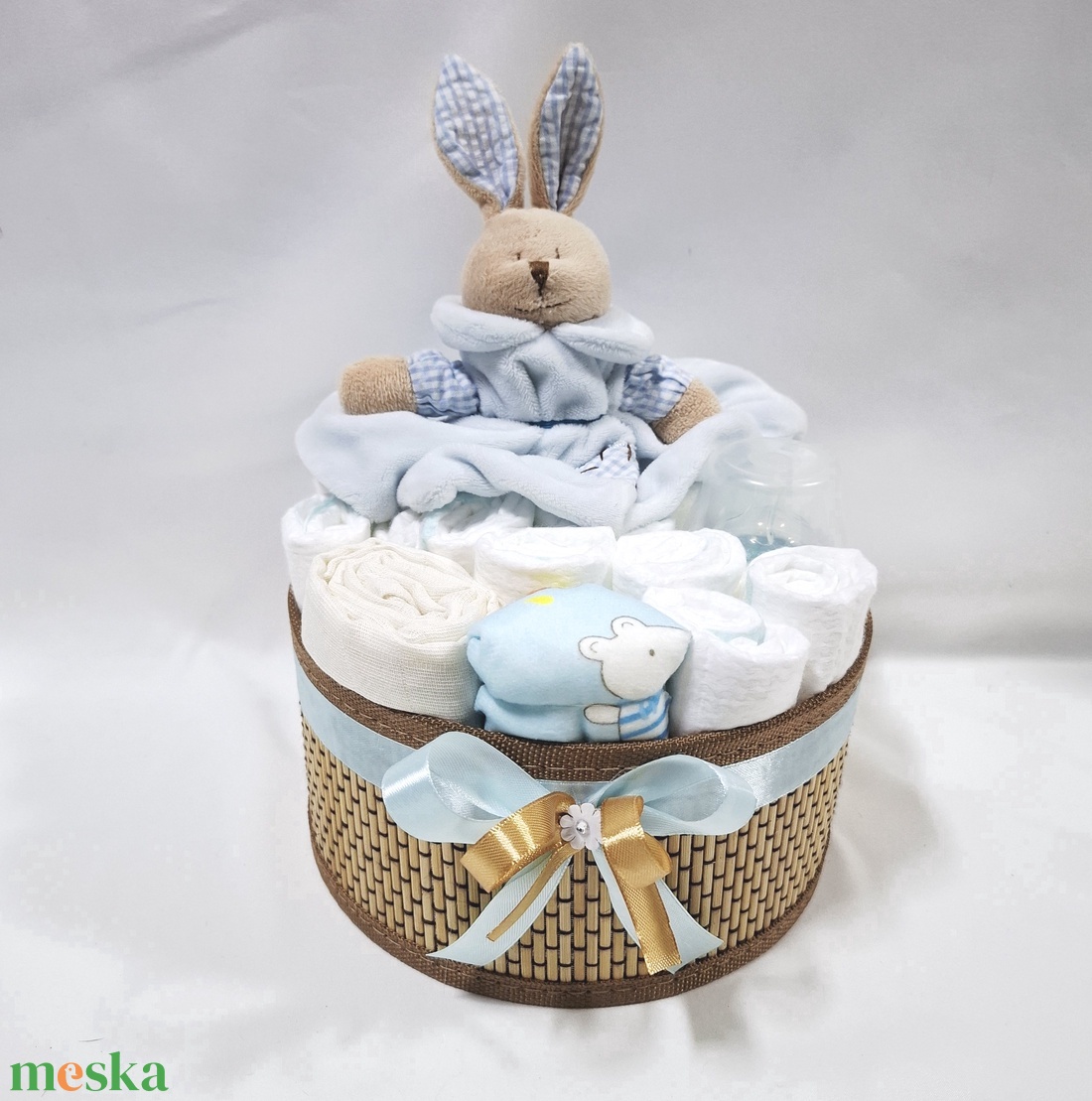 Nyuszi baba box, pelenkatorta 3-6 kg pelenkatorony, babaváró csomag, kelengye - baba - mama - pelenkázó, babafürdető kellékek - pelenkatorta - Meska.hu
