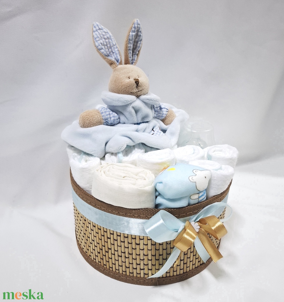 Nyuszi baba box, pelenkatorta 3-6 kg pelenkatorony, babaváró csomag, kelengye - baba - mama - pelenkázó, babafürdető kellékek - pelenkatorta - Meska.hu