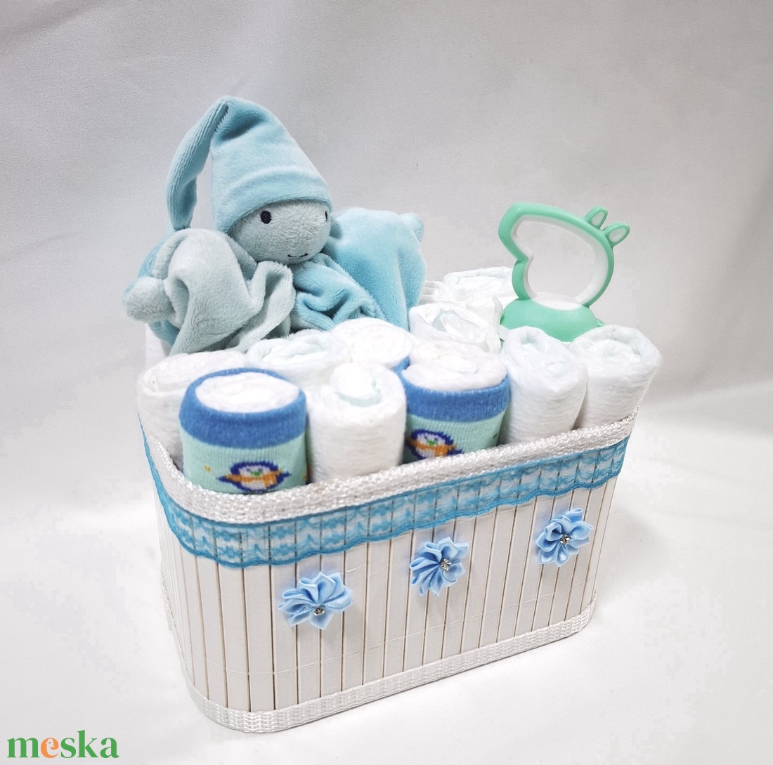 Manócska baba box, pelenkatorta 3-6 kg pelenkatorony, babaváró csomag, kelengye - baba - mama - pelenkázó, babafürdető kellékek - pelenkatorta - Meska.hu