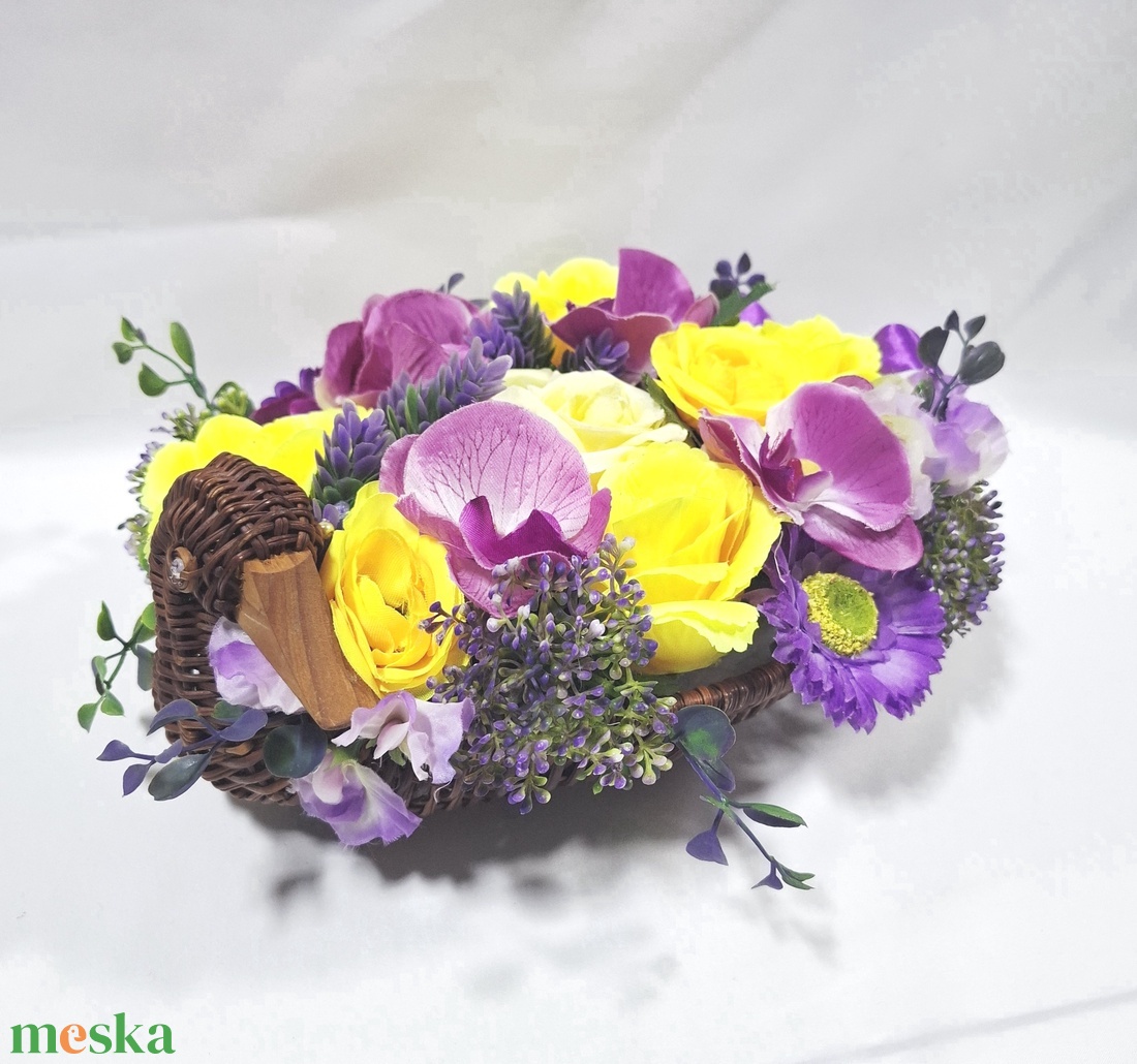 Kacsa kosár virágcsokor, doboz , asztaldísz, kaspó, ajándék - otthon & életmód - virágdekoráció - virágok - virágbox - Meska.hu