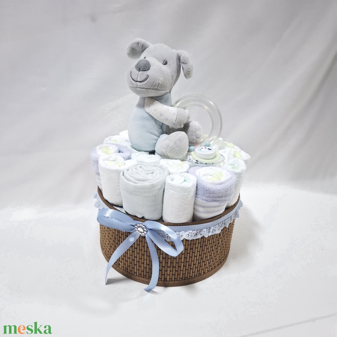 Kutyus baba box, pelenkatorta 2-5 kg pelenkatorony, babaváró csomag, kelengye - baba - mama - pelenkázó, babafürdető kellékek - pelenkatorta - Meska.hu