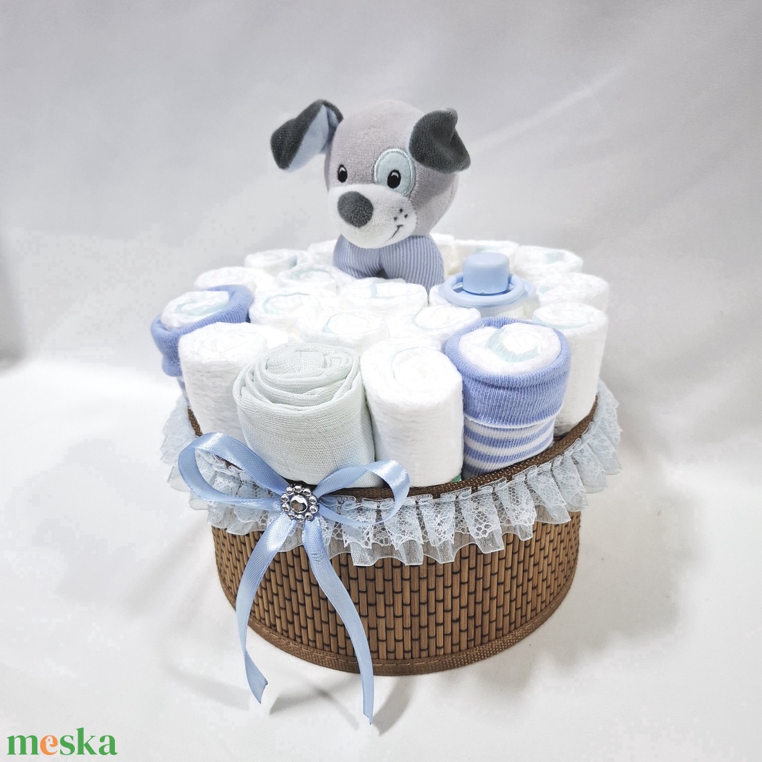 Kutyus baba box, pelenkatorta 4-8 kg pelenkatorony, babaváró csomag, kelengye - baba - mama - pelenkázó, babafürdető kellékek - pelenkatorta - Meska.hu