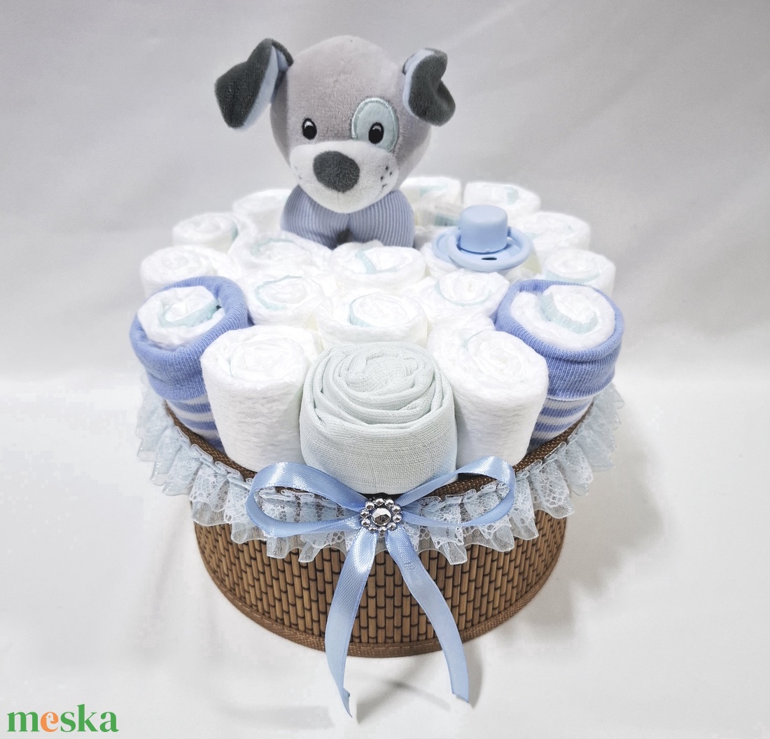 Kutyus baba box, pelenkatorta 4-8 kg pelenkatorony, babaváró csomag, kelengye - baba - mama - pelenkázó, babafürdető kellékek - pelenkatorta - Meska.hu