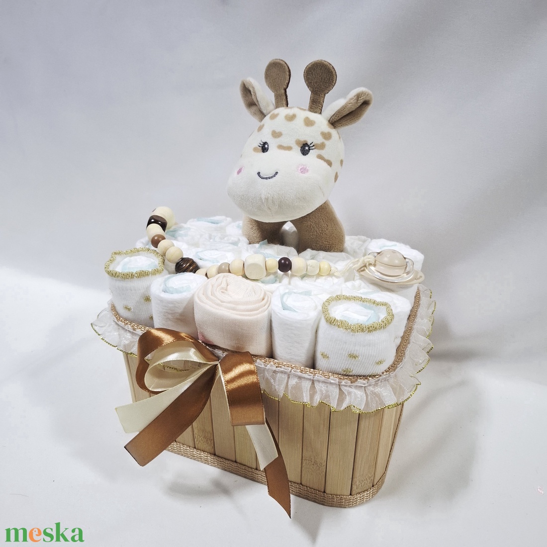 Kis boci baba box, pelenkatorta 4-8 kg pelenkatorony, babaváró csomag, baba kelengye - baba - mama - pelenkázó, babafürdető kellékek - pelenkatorta - Meska.hu