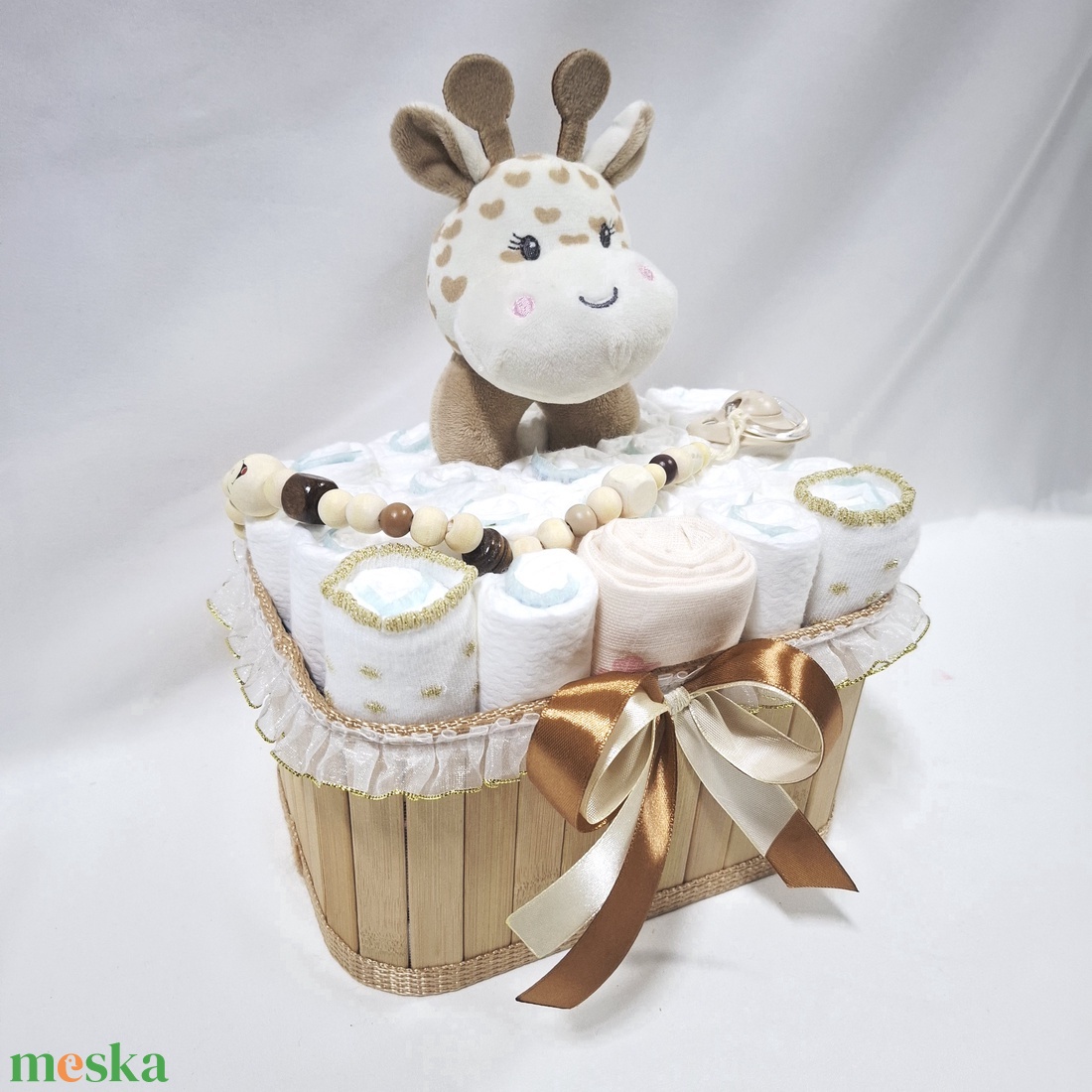 Kis boci baba box, pelenkatorta 4-8 kg pelenkatorony, babaváró csomag, baba kelengye - baba - mama - pelenkázó, babafürdető kellékek - pelenkatorta - Meska.hu