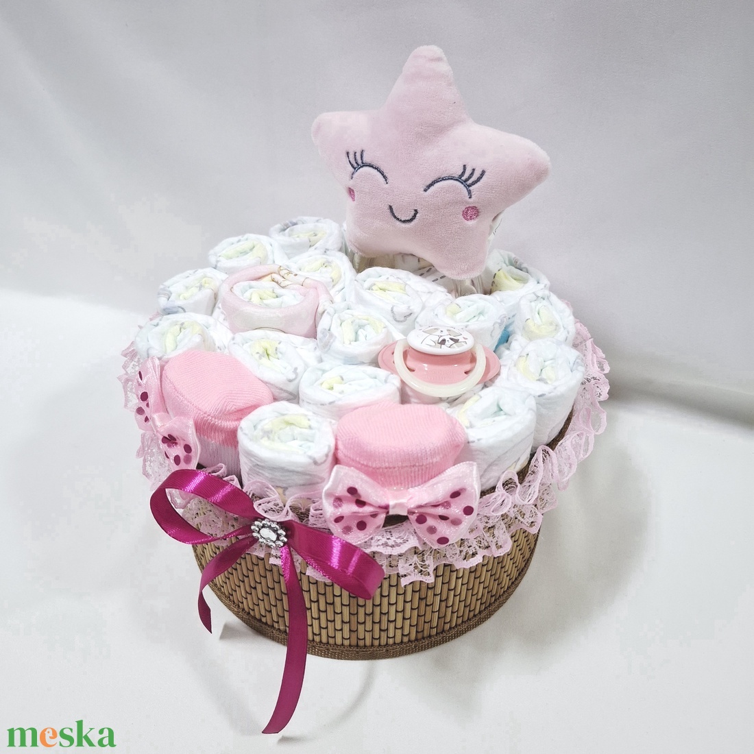 Kis csillag baba box, pelenkatorta 2-5 kg pelenkatorony, babaváró csomag, kelengye - baba - mama - pelenkázó, babafürdető kellékek - pelenkatorta - Meska.hu