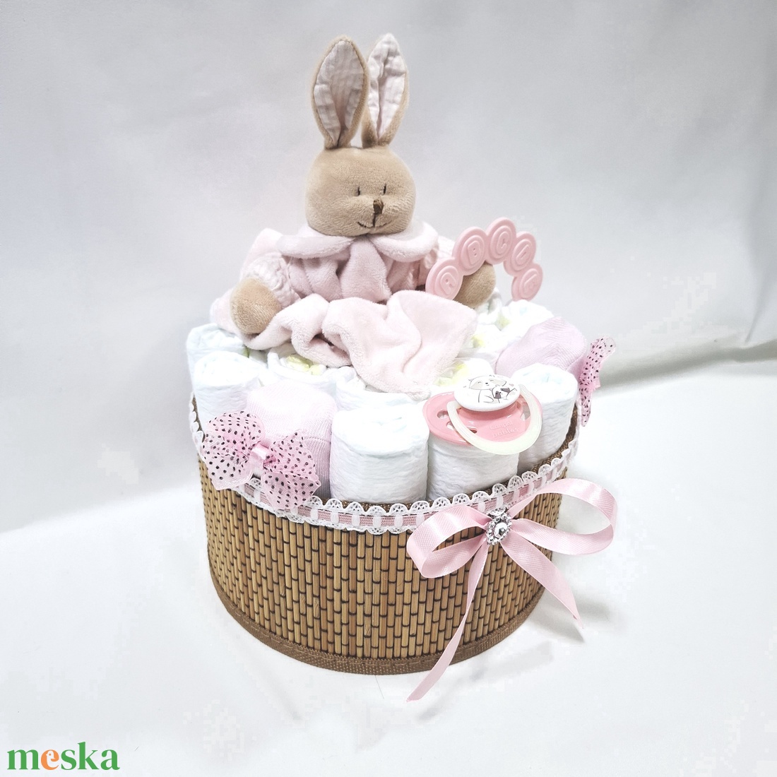 Nyuszika baba box, pelenkatorta 2-5 kg pelenkatorony, babaváró csomag, kelengye - baba - mama - pelenkázó, babafürdető kellékek - pelenkatorta - Meska.hu