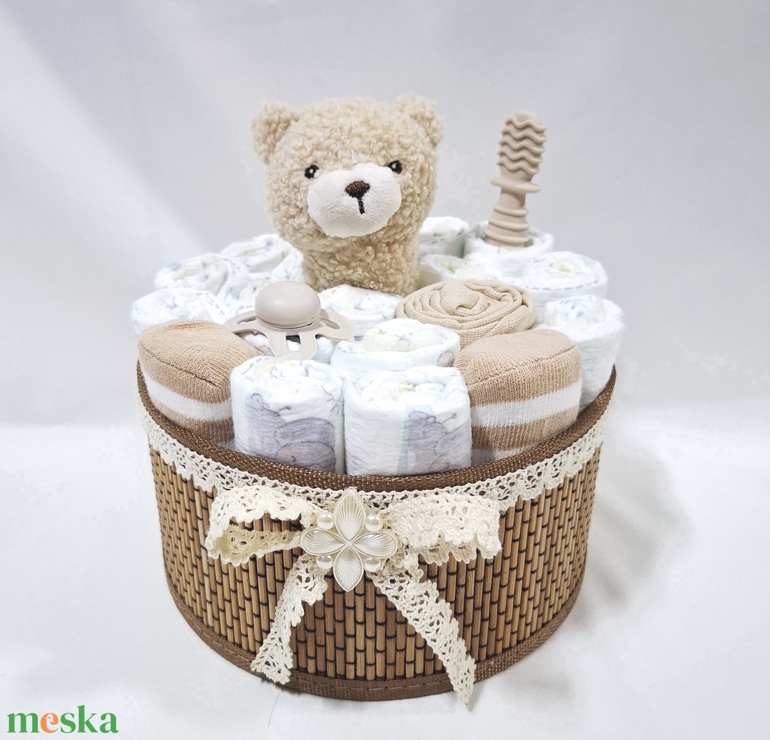 Maci baba box, pelenkatorta 4-8 kg pelenkatorony, babaváró csomag, kelengye - baba - mama - pelenkázó, babafürdető kellékek - pelenkatorta - Meska.hu