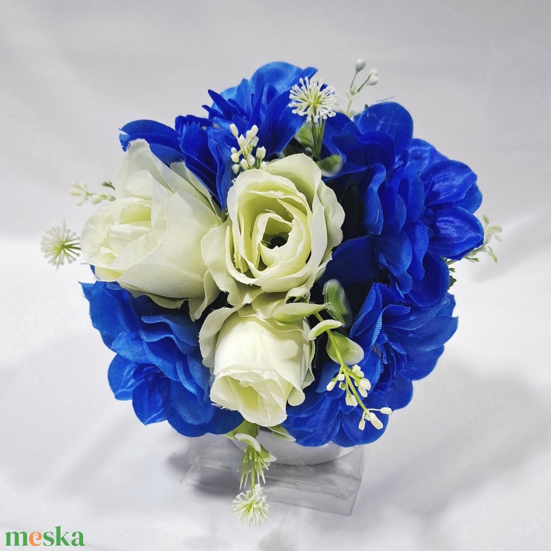 Ünnep rózsával, örökcsokor, virág csokor, kézicsokor, ajándék  - otthon & életmód - virágdekoráció - virágok - virágcsokor - Meska.hu