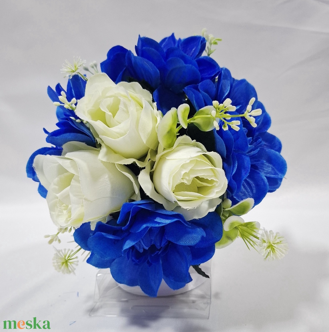 Ünnep rózsával, örökcsokor, virág csokor, kézicsokor, ajándék  - otthon & életmód - virágdekoráció - virágok - virágcsokor - Meska.hu