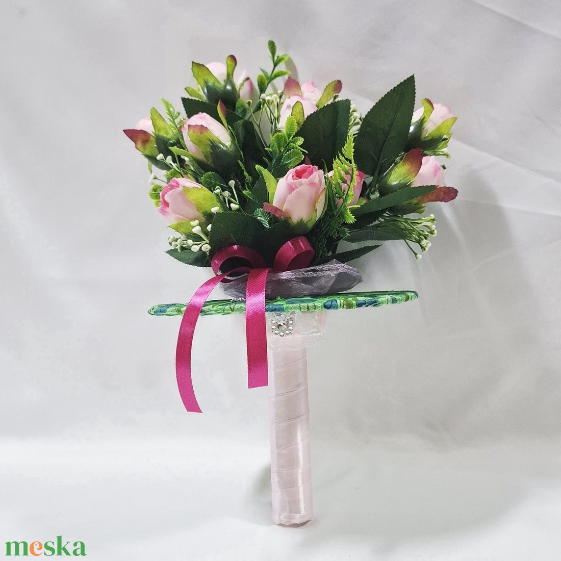 Ünnep rózsával, örökcsokor, virág csokor, kézicsokor, ajándék  - otthon & életmód - virágdekoráció - virágok - virágcsokor - Meska.hu