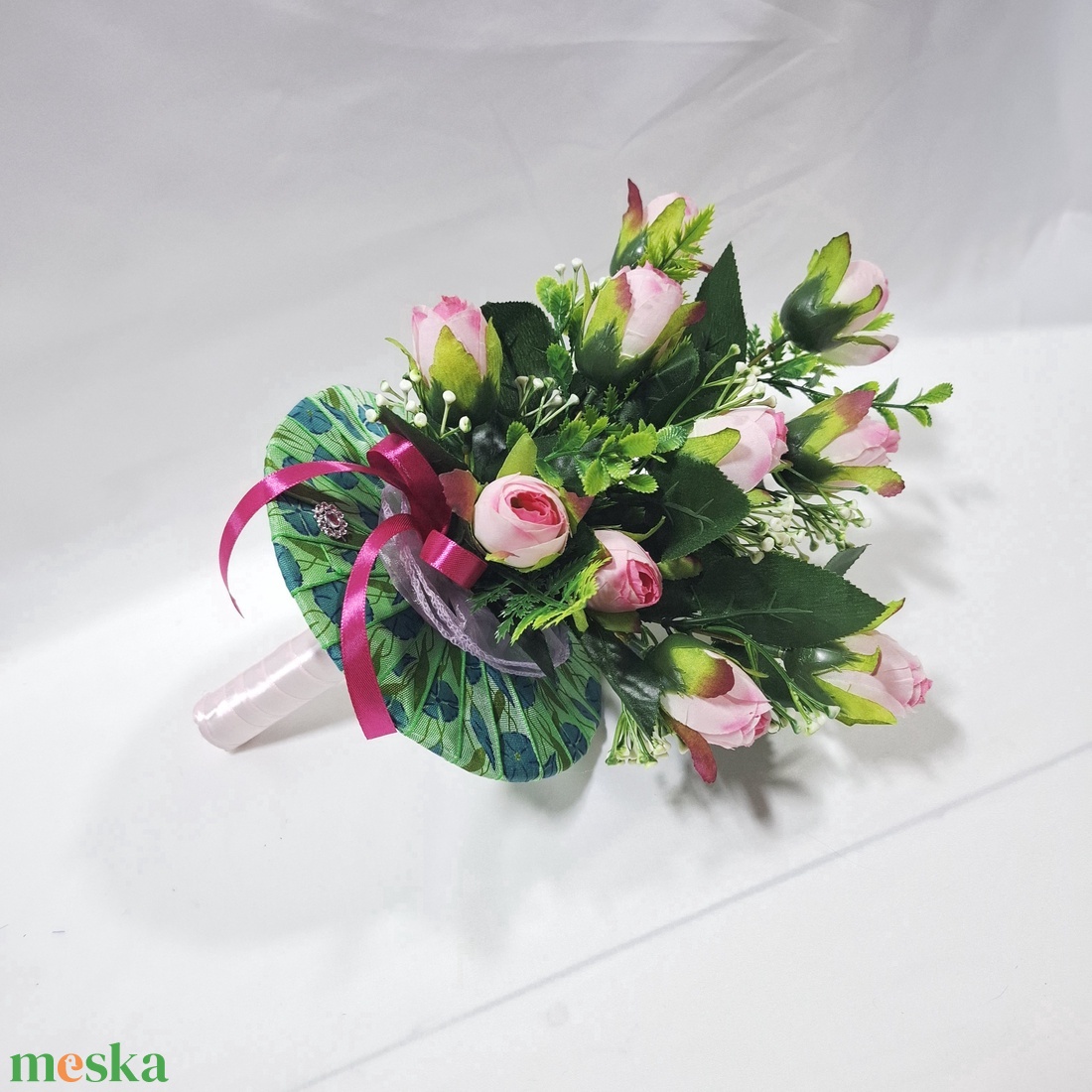 Ünnep rózsával, örökcsokor, virág csokor, kézicsokor, ajándék  - otthon & életmód - virágdekoráció - virágok - virágcsokor - Meska.hu