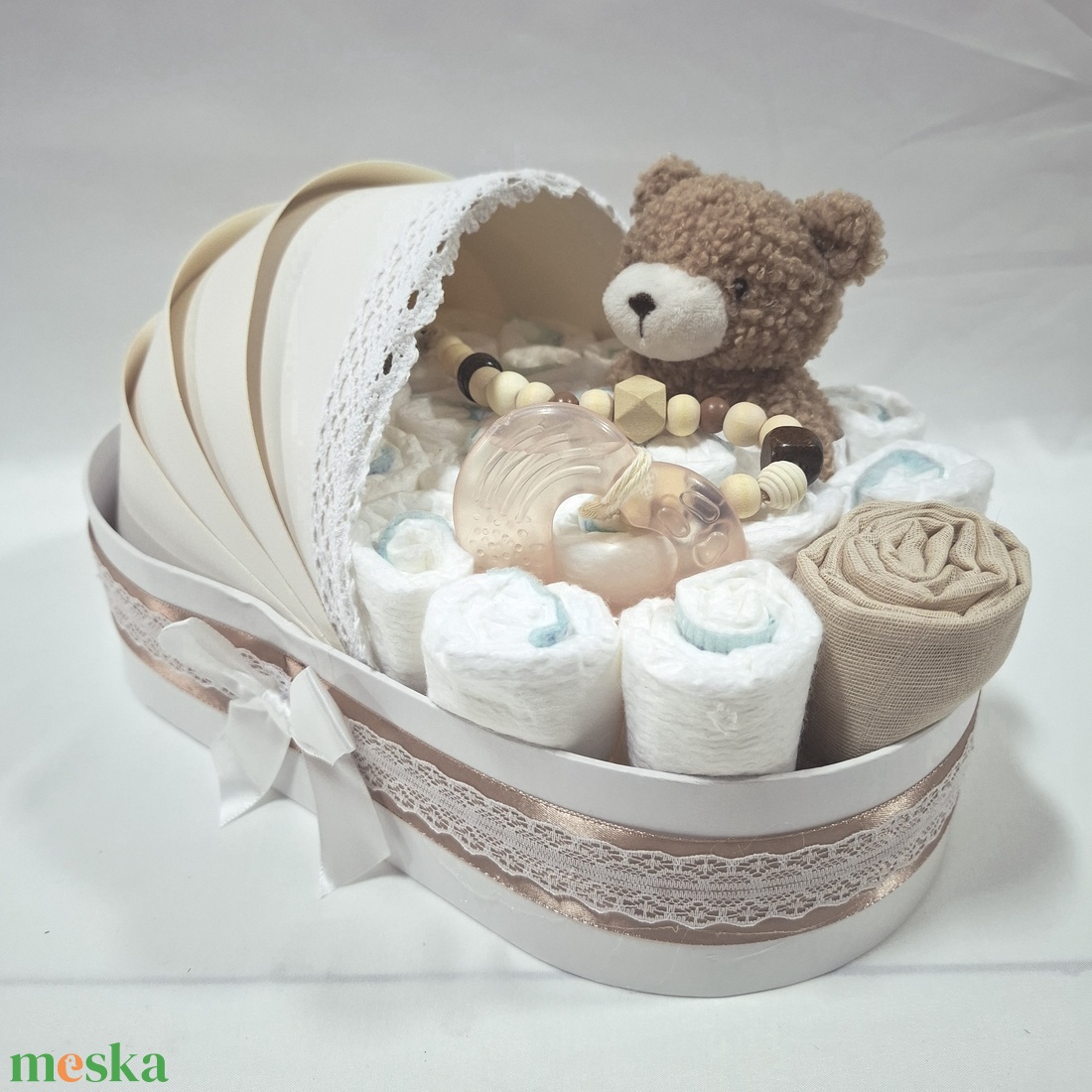 Maci baba box,pelenkatorta 2-5 kg pelenka doboz, babaváró csomag, kelengye - baba - mama - babalátogató ajándékcsomag - Meska.hu