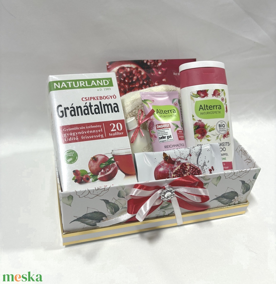 Vitamin gazdag Gránátalma kényeztető csomag, SPA doboz, kozmetikai csomag  - szépségápolás - kozmetikai ajándékcsomag - Meska.hu
