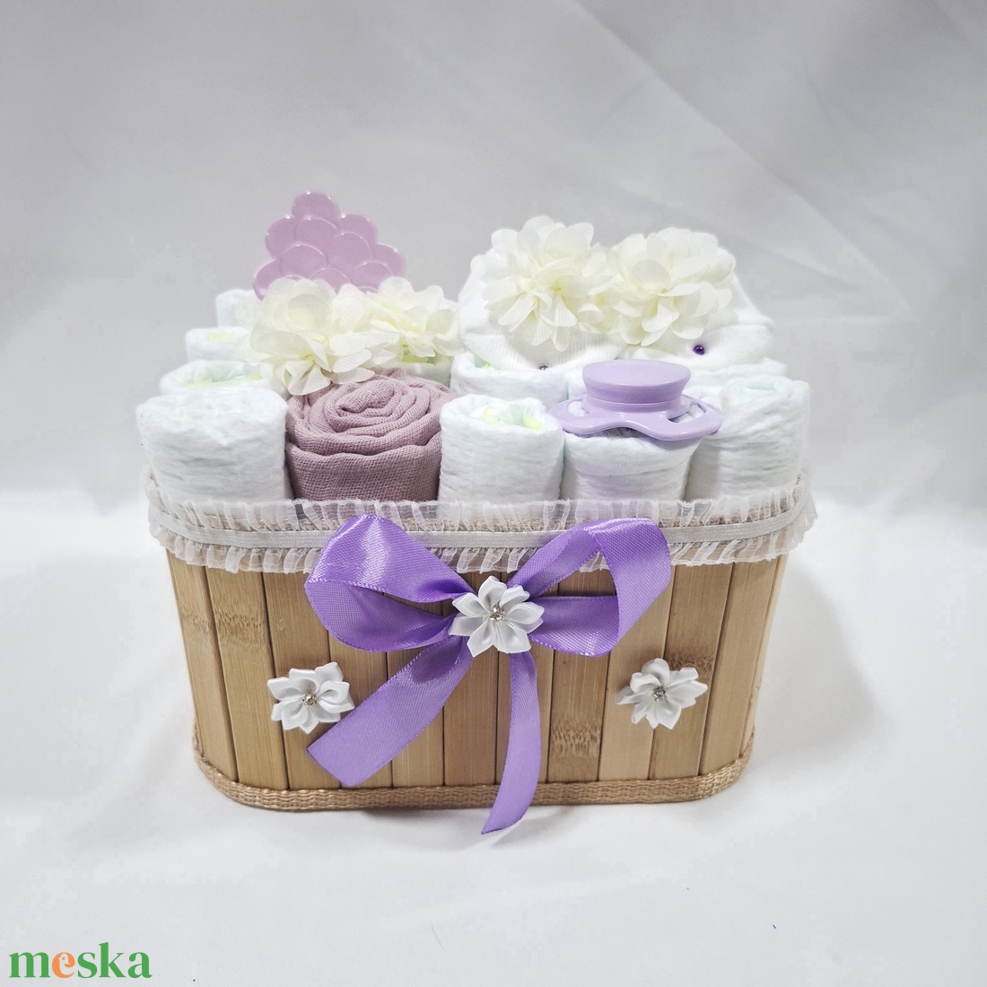 Tipegő baba box, pelenkatorta 2-5 kg pelenkatorony, babaváró csomag, kelengye - baba - mama - pelenkázó, babafürdető kellékek - pelenkatorta - Meska.hu