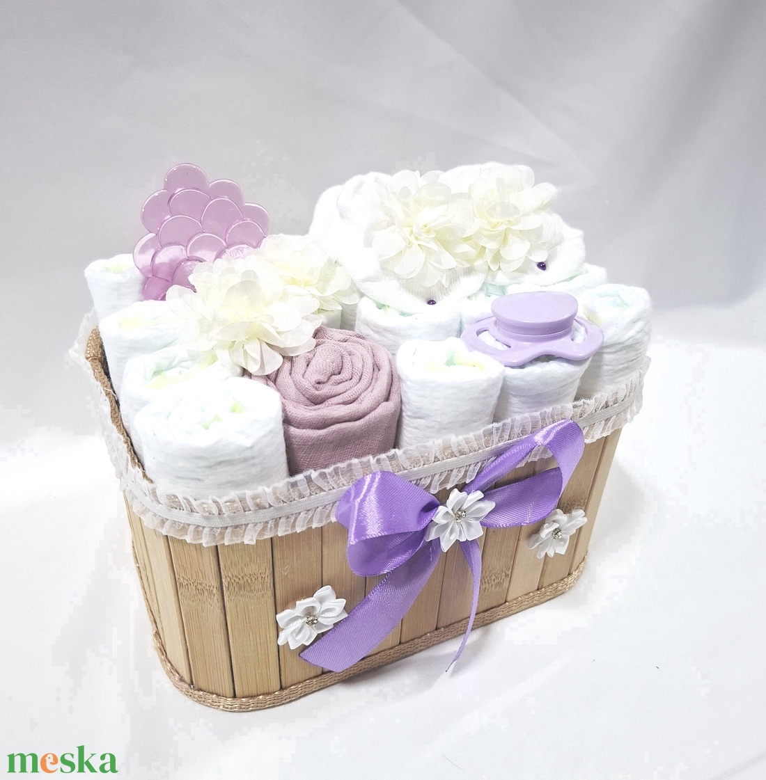 Tipegő baba box, pelenkatorta 2-5 kg pelenkatorony, babaváró csomag, kelengye - baba - mama - pelenkázó, babafürdető kellékek - pelenkatorta - Meska.hu