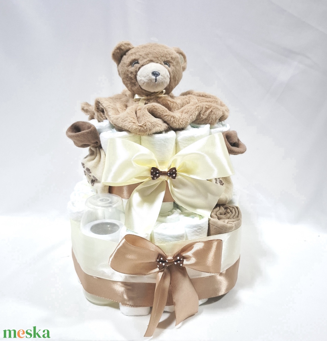 Mackó  pelenkatorta 2-5kg pelenkatorony, babaváró csomag, kelengye - baba - mama - pelenkázó, babafürdető kellékek - pelenkatorta - Meska.hu