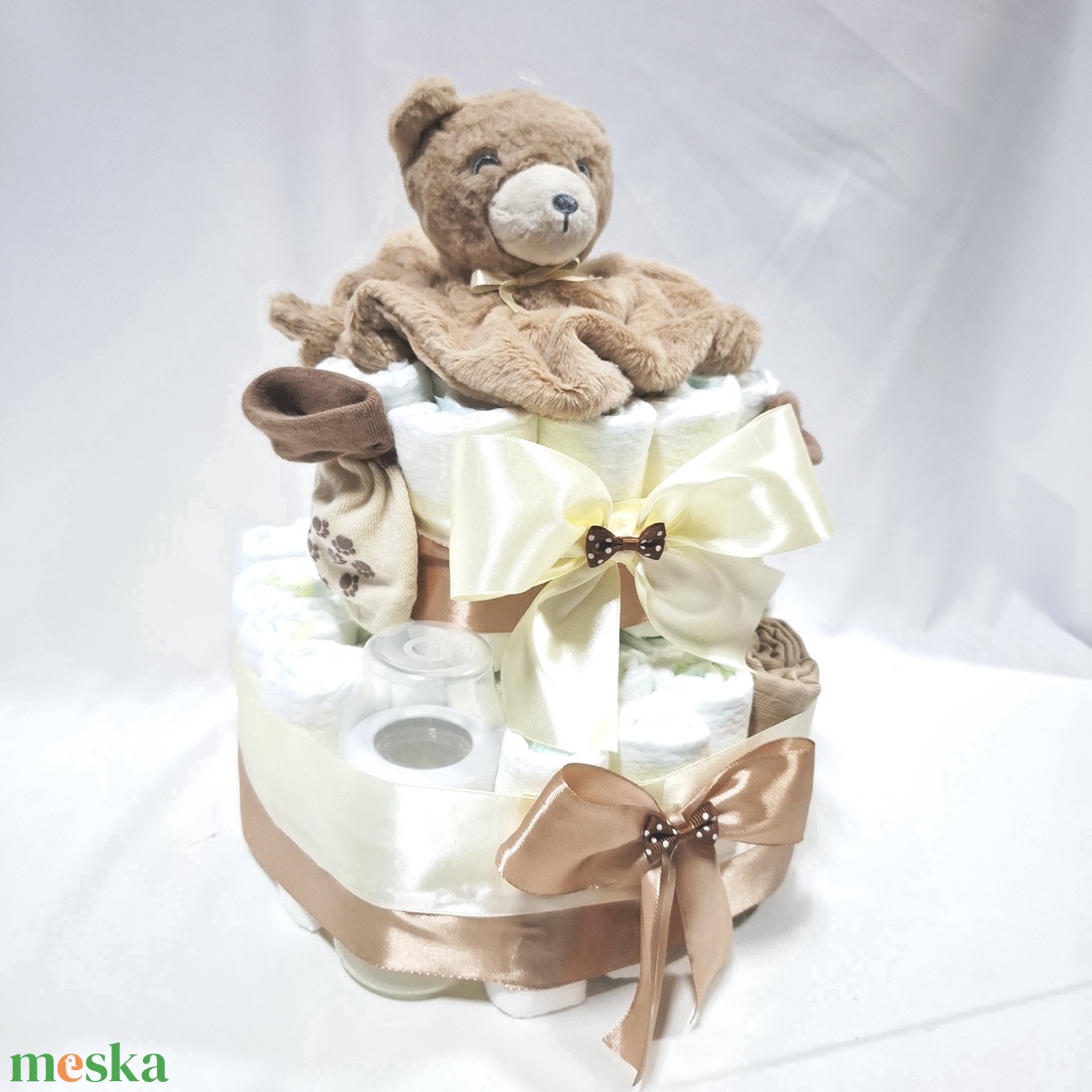 Mackó  pelenkatorta 2-5kg pelenkatorony, babaváró csomag, kelengye - baba - mama - pelenkázó, babafürdető kellékek - pelenkatorta - Meska.hu