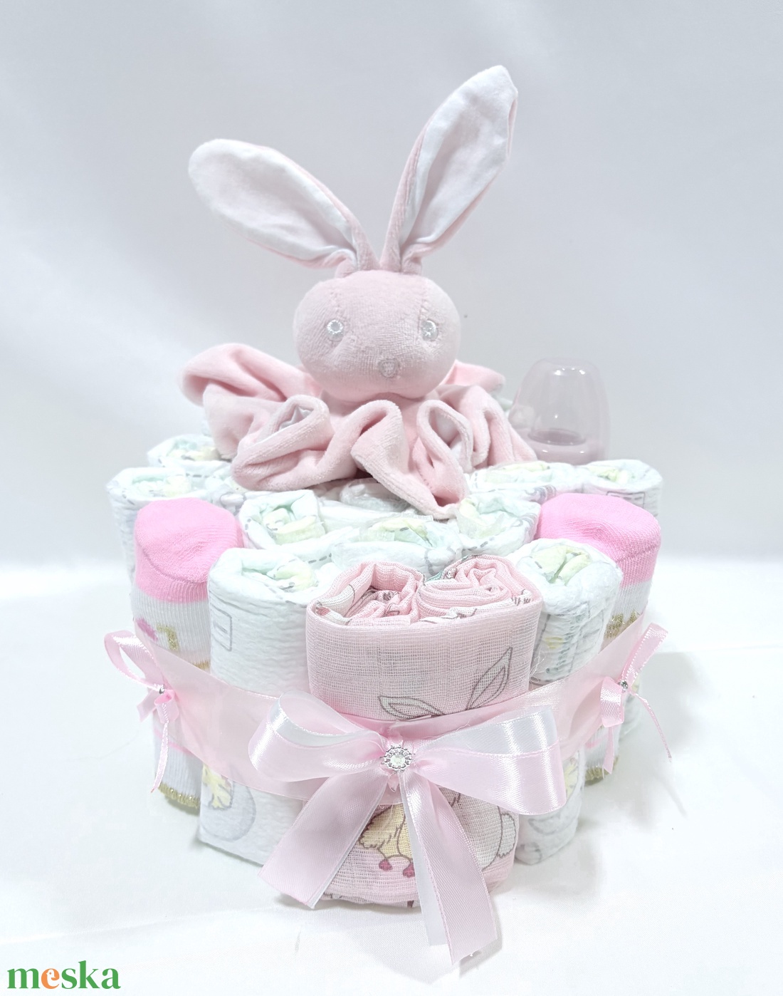 Nyuszi babaváró pelenkatorta 2-5kg pelenkatorony, babaváró csomag, kelengye - baba - mama - pelenkázó, babafürdető kellékek - pelenkatorta - Meska.hu