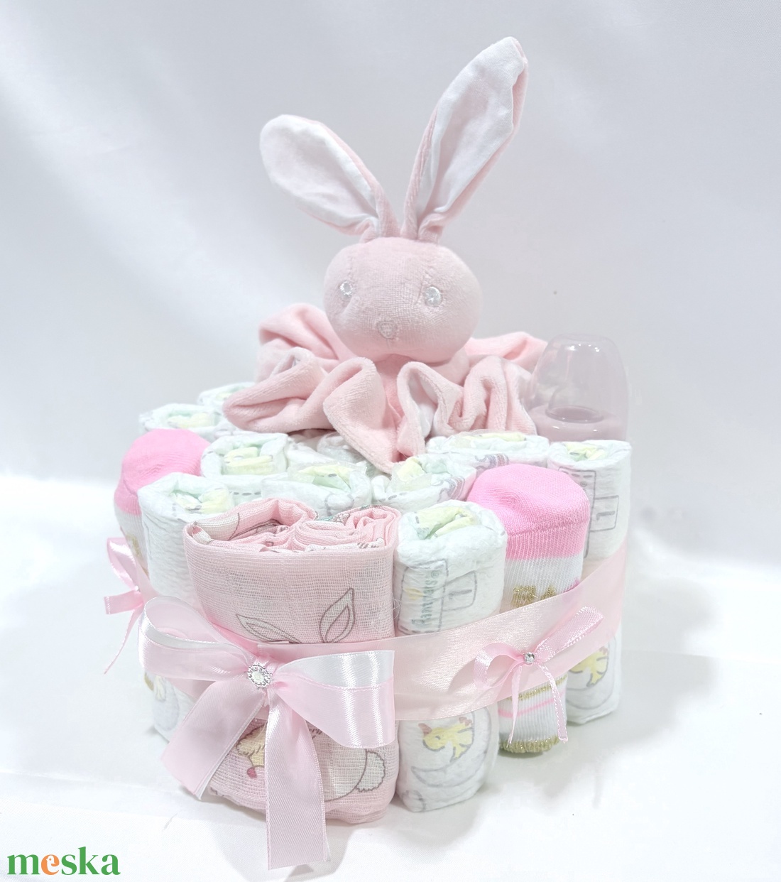 Nyuszi babaváró pelenkatorta 2-5kg pelenkatorony, babaváró csomag, kelengye - baba - mama - pelenkázó, babafürdető kellékek - pelenkatorta - Meska.hu