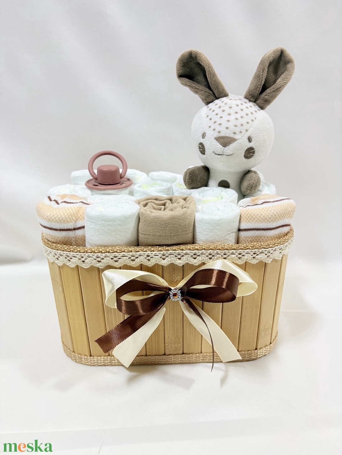 Nyuszi baba box , pelenkatorta 4-8 kg pelenkatorony, babaváró csomag, kelengye - baba - mama - babalátogató ajándékcsomag - Meska.hu