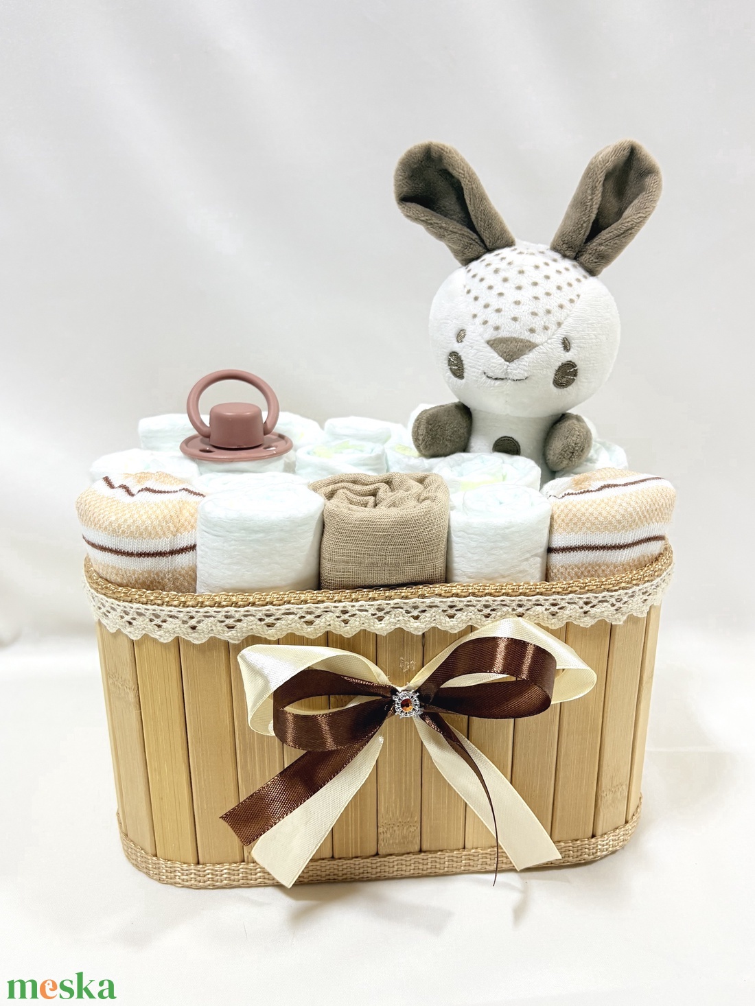 Nyuszi baba box , pelenkatorta 4-8 kg pelenkatorony, babaváró csomag, kelengye - baba - mama - babalátogató ajándékcsomag - Meska.hu