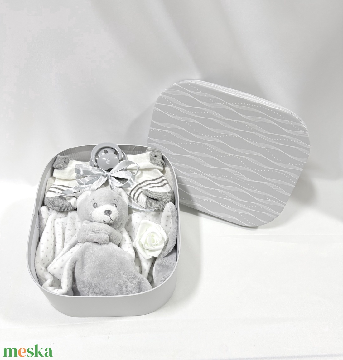Maci baba box,  pelenkatorta 2-5kg,pelenka doboz, babaváró csomag - baba - mama - babalátogató ajándékcsomag - Meska.hu