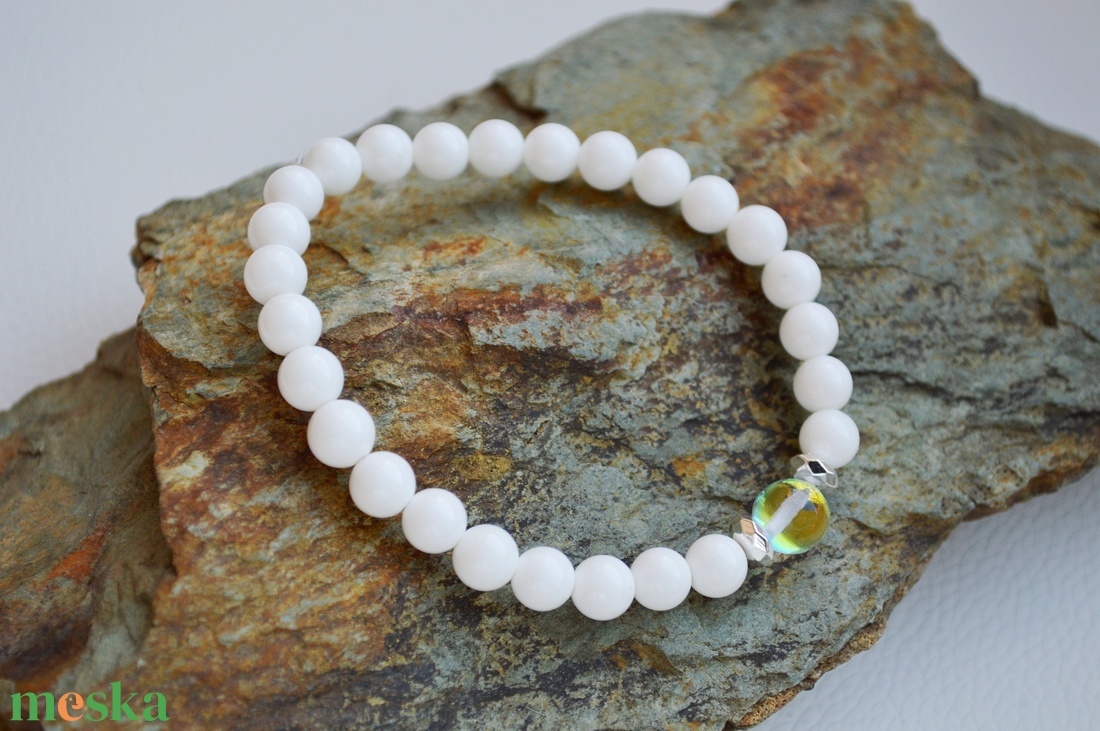 Kagylóhéj ásvány karkötő - ékszer - karkötő - bogyós karkötő - Meska.hu