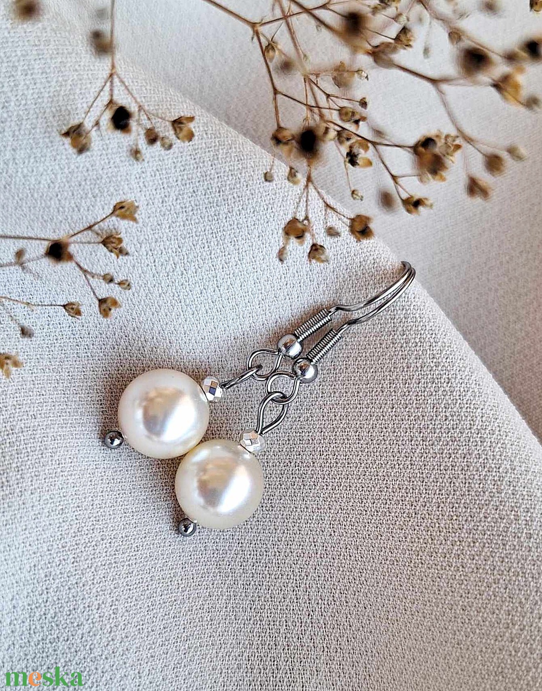 Swarovski gyöngy fülbevaló, nemesacél - ékszer - fülbevaló - lógó fülbevaló - Meska.hu Swarovski gyöngy fülbevaló, nemesacél - ékszer - fülbevaló - lógó fülbevaló - Meska.hu