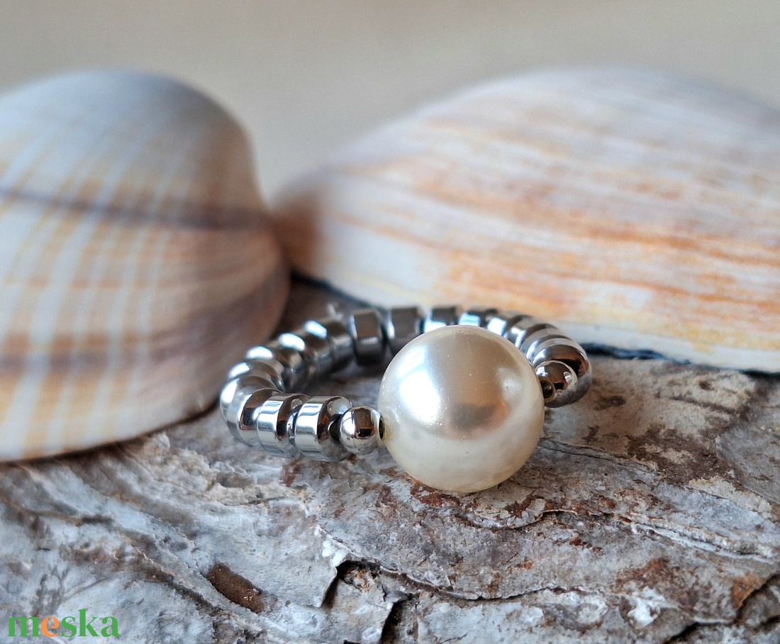 Swarovski gyöngyös gyűrű - ékszer - gyűrű - gyöngyös gyűrű - Meska.hu Swarovski gyöngyös gyűrű - ékszer - gyűrű - gyöngyös gyűrű - Meska.hu