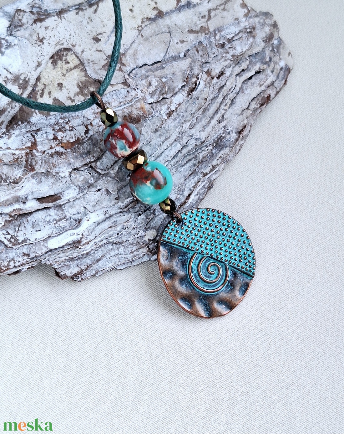 Medálos nyaklánc  - ékszer - nyaklánc - medál - Meska.hu