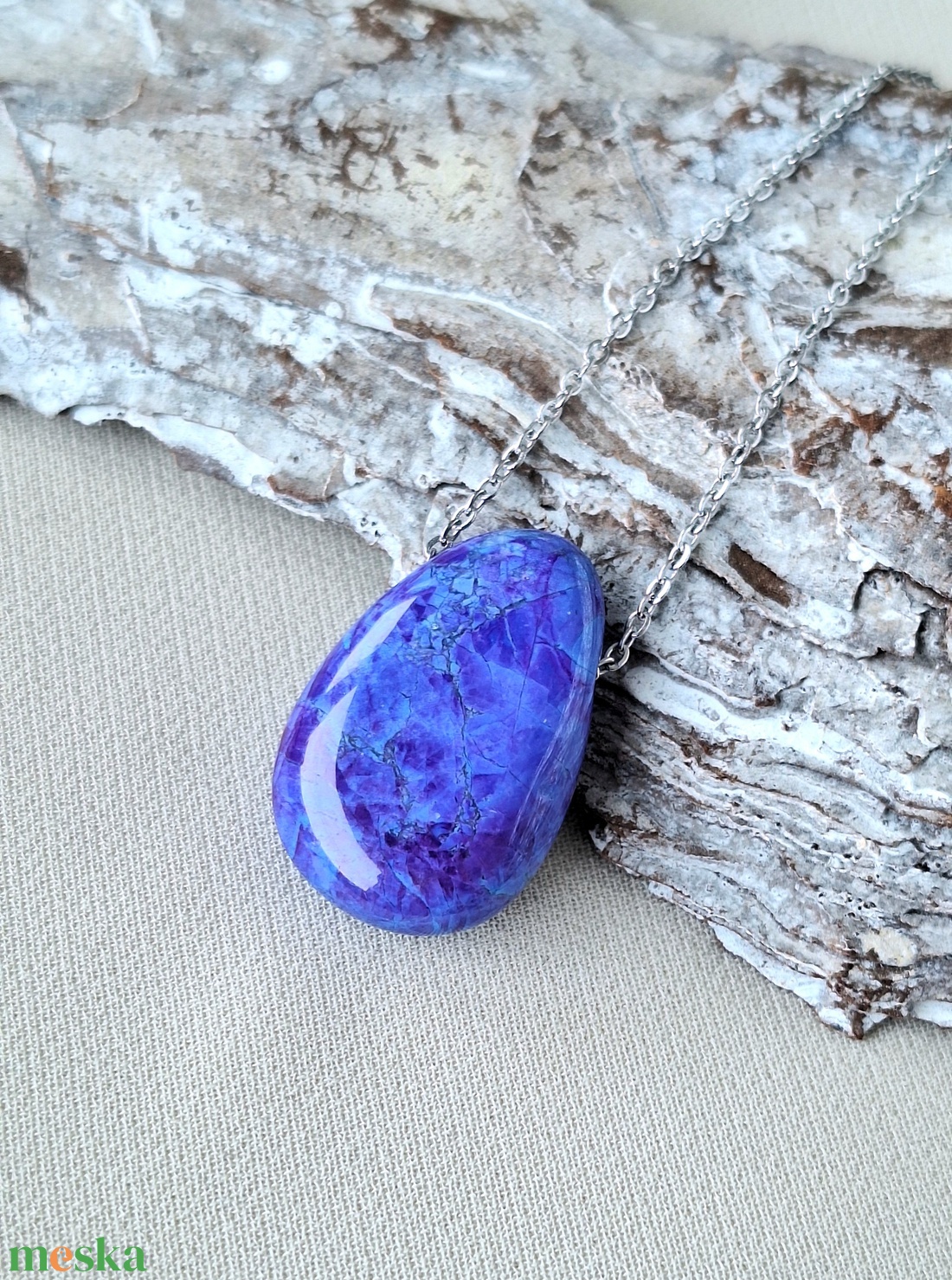 Howlit medál nemesacél láncon - ékszer - nyaklánc - medálos nyaklánc - Meska.hu